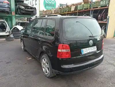 Veículo de Sucata VOLKSWAGEN TOURAN (1T1, 1T2) 2.0 TDI 16V do ano 2006 alimentado BKD