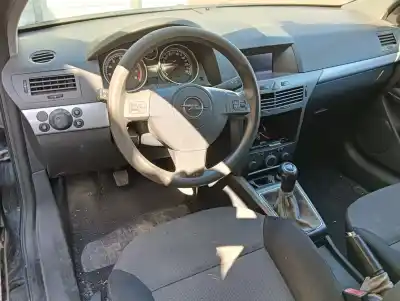 Scrapping Vehicle opel astra h gtc (a04) 1.4 (l08) of the year 2005 powered z14xep