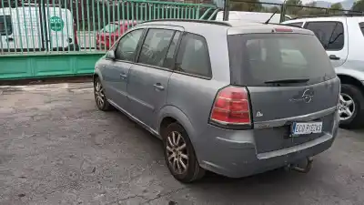 Veículo de Sucata opel zafira / zafira family b (a05) 1.9 cdti (m75) do ano 2008 alimentado z19dt