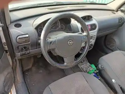 Veicolo di demolizione opel combo tour 1.3 cdti 16v dell'anno 2005 alimentato z13dt