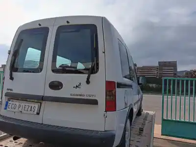 Veicolo di demolizione opel combo tour 1.3 cdti 16v dell'anno 2005 alimentato z13dt