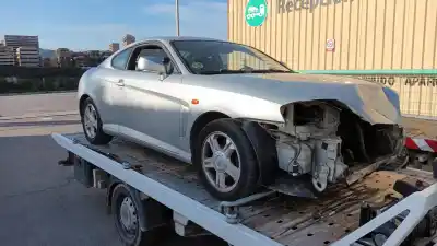 Véhicule à la ferraille HYUNDAI COUPE (GK)  de l'année 2002 alimenté G4ED