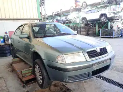 Scrapping Vehicle skoda octavia i (1u2) 1.6 of the year 2002 powered avu