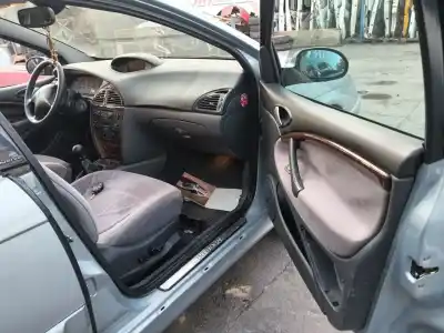 Veículo de Sucata citroen c5 i (dc_) 2.2 hdi (dc4hxb, dc4hxe) do ano 2004 alimentado 4hx