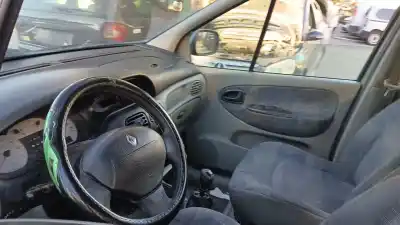 Scrapping Vehicle renault scénic i monospace (ja0/1_, fa0_) 1.9 dci rx4 of the year 2001 powered f9qk7