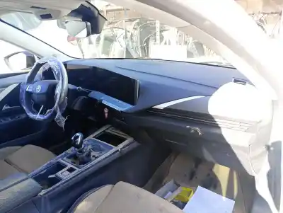 Vehículo de desguace OPEL                                               ASTRA L                                                                                                                                                                                                                                                    1.2 (FPHNSL, FPHNSR)                                                                                                                                                                                                                                       del año 2023 con motor HNS (EB2ADTS)