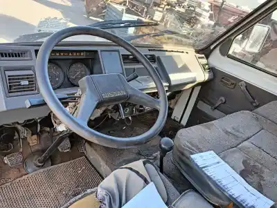 Veículo de Sucata nissan trade caja/chasis 2.8 d do ano 1992 alimentado a428