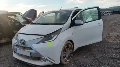 Véhicule à la ferraille TOYOTA AYGO (_B4_) 1.0 (KGB40) de l'année 2017 alimenté 1KR-FE