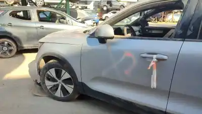 Veículo de Sucata volvo xc40 (536) b3 mild-hybrid do ano 2024 alimentado b420t4