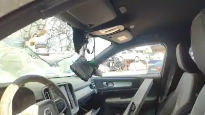 Veículo de Sucata volvo xc40 (536) b3 mild-hybrid do ano 2024 alimentado b420t4