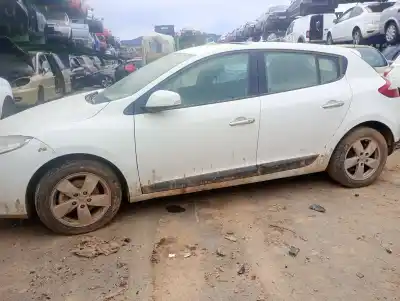 Scrapping Vehicle renault megane iii fastback (bz0/1_, b3_) 1.9 dci (bz0n, bz0j) of the year 2010 powered f9qp8
