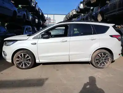 Здавання транспортного засобу ford kuga ii (dm2) 2.0 tdci року 2019 потужний t7md