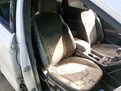 Здавання транспортного засобу ford kuga ii (dm2) 2.0 tdci року 2019 потужний t7md