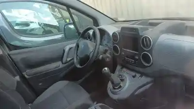 Veículo de Sucata peugeot partner tepee 1.6 bluehdi 100 do ano 2017 alimentado bh02