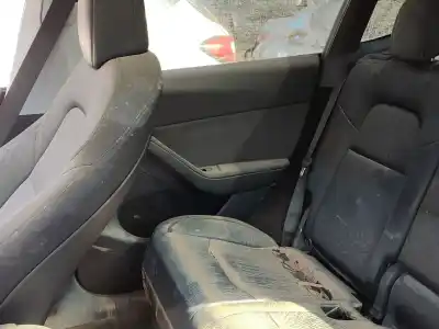 Sloopvoertuig tesla model y (5yjy) ev a las 4 ruedas van het jaar 2023 aangedreven 3d3,4d1