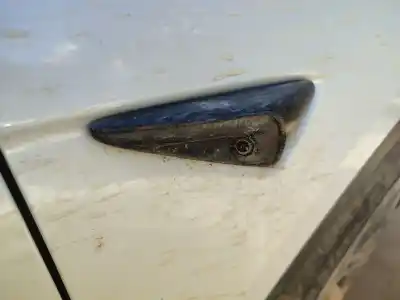 Sloopvoertuig tesla model y (5yjy) ev a las 4 ruedas van het jaar 2023 aangedreven 3d3,4d1