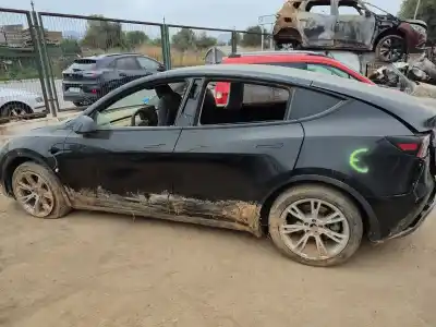 Sloopvoertuig tesla model y (5yjy) ev a las 4 ruedas van het jaar 2022 aangedreven 3d3,4d7