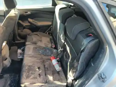 Veículo de Sucata ford focus iii 1.6 ti do ano 2012 alimentado pnda,pndd