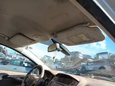 Veículo de Sucata ford focus iii 1.6 ti do ano 2012 alimentado pnda,pndd