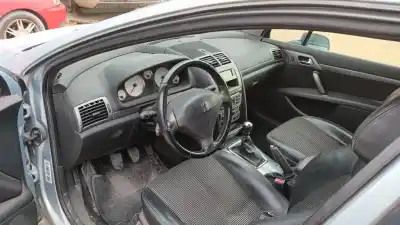 Veículo de Sucata peugeot 407 sw (6e_) 2.0 hdi 135 do ano 2005 alimentado rhr
