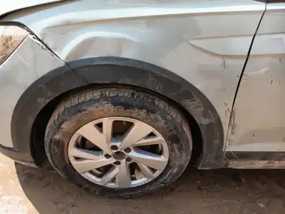 Veículo de Sucata volkswagen taigo (cs1) 1.0 tsi do ano 2023 alimentado dlaa