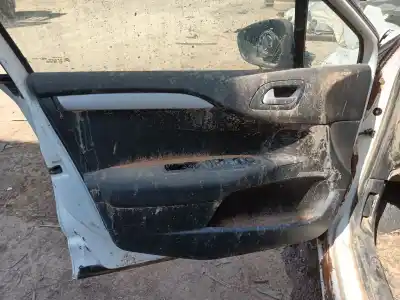 Veículo de Sucata citroen c4 ii (nc_) 1.6 hdi 115 do ano 2013 alimentado 9h05