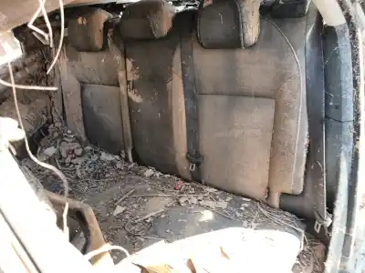 Veículo de Sucata citroen c4 ii (nc_) 1.6 hdi 115 do ano 2013 alimentado 9h05