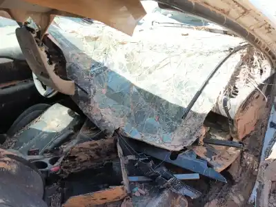 Veículo de Sucata citroen c4 ii (nc_) 1.6 hdi 115 do ano 2013 alimentado 9h05