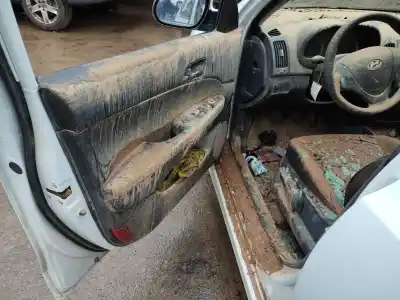 Scrapping Vehicle hyundai i30 (fd) 1.6 crdi of the year 2010 powered d4fb