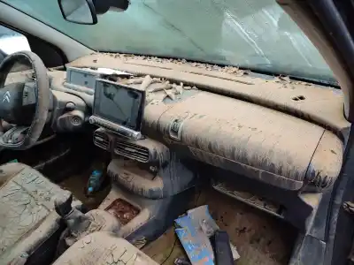 Scrapping Vehicle citroen c4 cactus 1.2 vti 82 of the year 2017 powered hm01