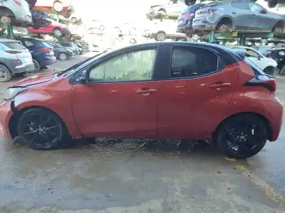 Sloopvoertuig toyota yaris (_p21_, _pa1_, _ph1_) 1.5 hybrid (mxph11) van het jaar 2023 aangedreven m15a-fxe