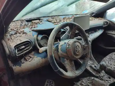 Sloopvoertuig toyota yaris (_p21_, _pa1_, _ph1_) 1.5 hybrid (mxph11) van het jaar 2023 aangedreven m15a-fxe