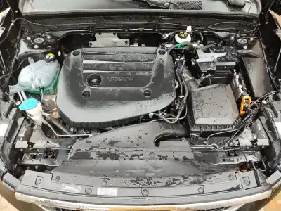 Veículo de Sucata volvo xc40 (536) b3 mild-hybrid do ano 2024 alimentado b420t4