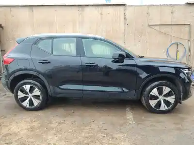 Veículo de Sucata volvo xc40 (536) b3 mild-hybrid do ano 2024 alimentado b420t4