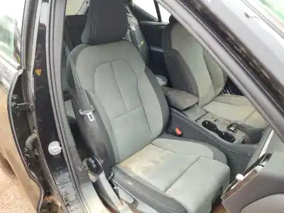 Veículo de Sucata volvo xc40 (536) b3 mild-hybrid do ano 2024 alimentado b420t4