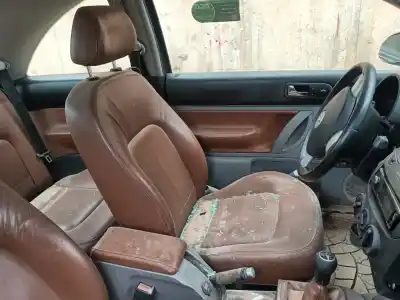 Veículo de Sucata volkswagen new beetle (9c1, 1c1) 2.0 do ano 2004 alimentado awu