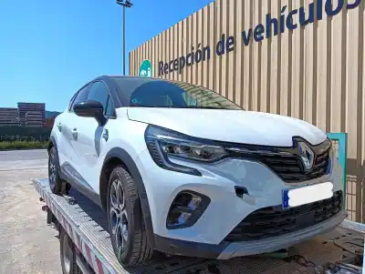 Scrapping Vehicle renault captur ii (hf_) tce 140 (hfn0) of the year 2022 powered h5he4