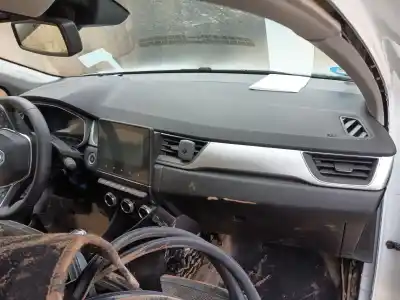 Scrapping Vehicle renault captur ii (hf_) tce 140 (hfn0) of the year 2022 powered h5he4