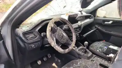 Veicolo di demolizione ford kuga iii (dfk) 1.5 ecoboost dell'anno 2024 alimentato yzda,yzdb