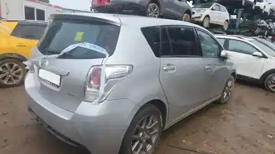 Veicolo di demolizione toyota verso (_r2_) 1.6 (zgr20_) dell'anno 2013 alimentato 1zr