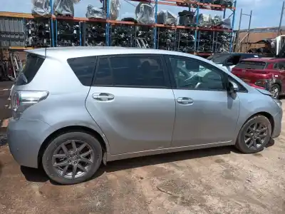 Veicolo di demolizione toyota verso (_r2_) 1.6 (zgr20_) dell'anno 2013 alimentato 1zr