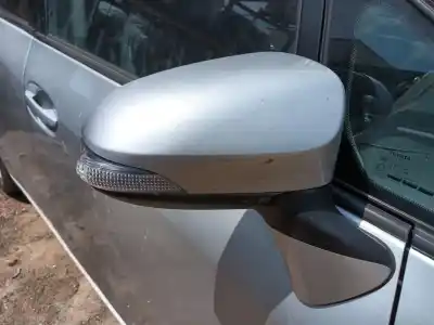 Veicolo di demolizione toyota verso (_r2_) 1.6 (zgr20_) dell'anno 2013 alimentato 1zr