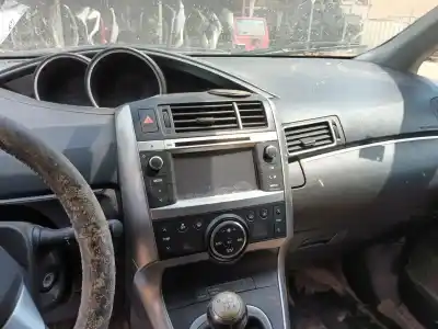 Veicolo di demolizione toyota verso (_r2_) 1.6 (zgr20_) dell'anno 2013 alimentato 1zr