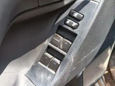 Veicolo di demolizione toyota verso (_r2_) 1.6 (zgr20_) dell'anno 2013 alimentato 1zr