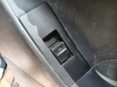 Veicolo di demolizione toyota verso (_r2_) 1.6 (zgr20_) dell'anno 2013 alimentato 1zr