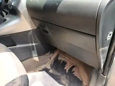 Veicolo di demolizione toyota verso (_r2_) 1.6 (zgr20_) dell'anno 2013 alimentato 1zr