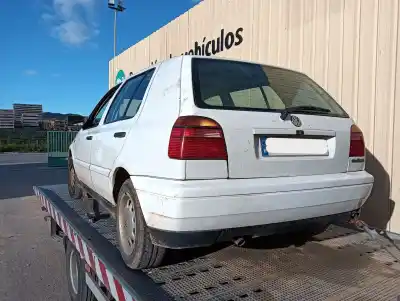 Veículo de Sucata volkswagen golf iii (1h1) 1.6 do ano 1996 alimentado aft