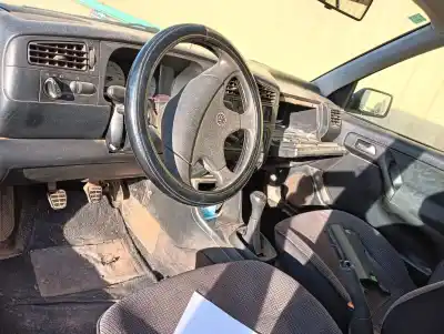 Veículo de Sucata volkswagen golf iii (1h1) 1.6 do ano 1996 alimentado aft