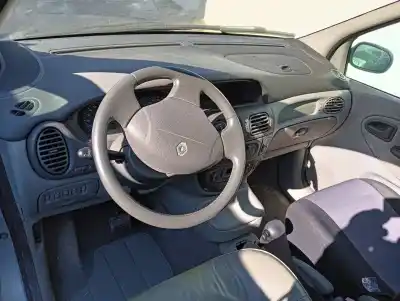 Hurda Aracı renault megane scenic (ja0/1_) 1.6 16v (ja0b, ja04, ja11, ja00) yılın 2001 güçlü k4m701