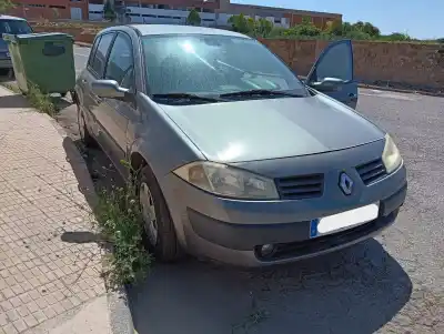 Sloopvoertuig RENAULT MEGANE II (BM0/1_, CM0/1_)  van het jaar 2005 aangedreven K9KD7